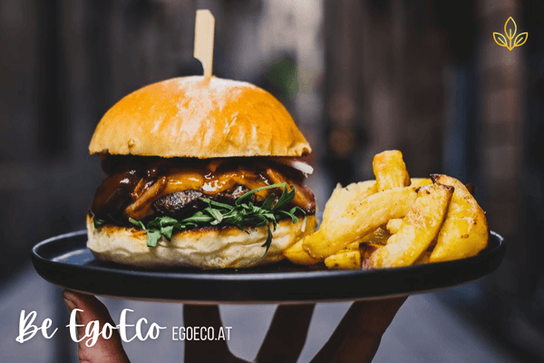 Nachhaltig leben Tipp 14 - Mach' Deinen Burger plastikfrei! von EGOECO um plastikfrei und nachhaltig gut im mediterranen Stil zu leben 