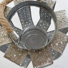 Lade das Bild in den Galerie-Viewer, Kerzenleuchter DKD Home Decor Silberfarben Metall Schnur (21 x 21 x 22 cm)
